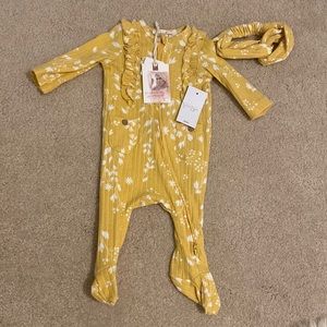 NWT Jessica Simpson Fall long sleeve, onesie, yellow